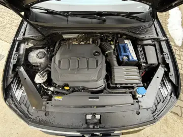 Volkswagen Passat B8 Highline - 2.0tdi   DSG   Facelift