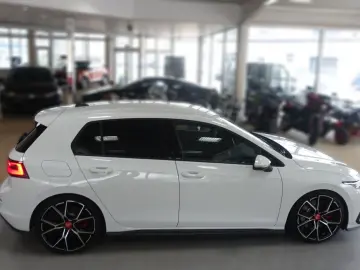 VW Golf VIII Lim. GTE eHybrid;MATRIX ACC NAV 19 GJR