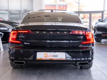 Volvo S90 AWD 2 0 Turbo Geartronic  R Design