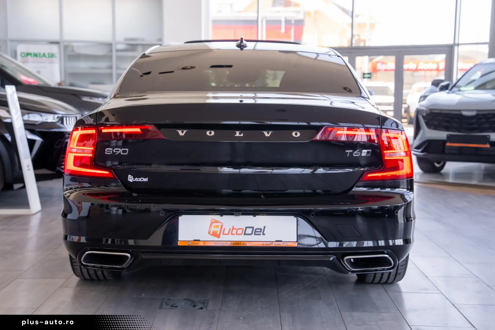 Volvo S90 AWD 2 0 Turbo Geartronic  R Design