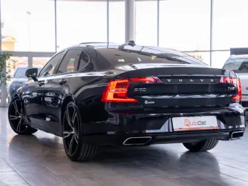 Volvo S90 AWD 2 0 Turbo Geartronic  R Design