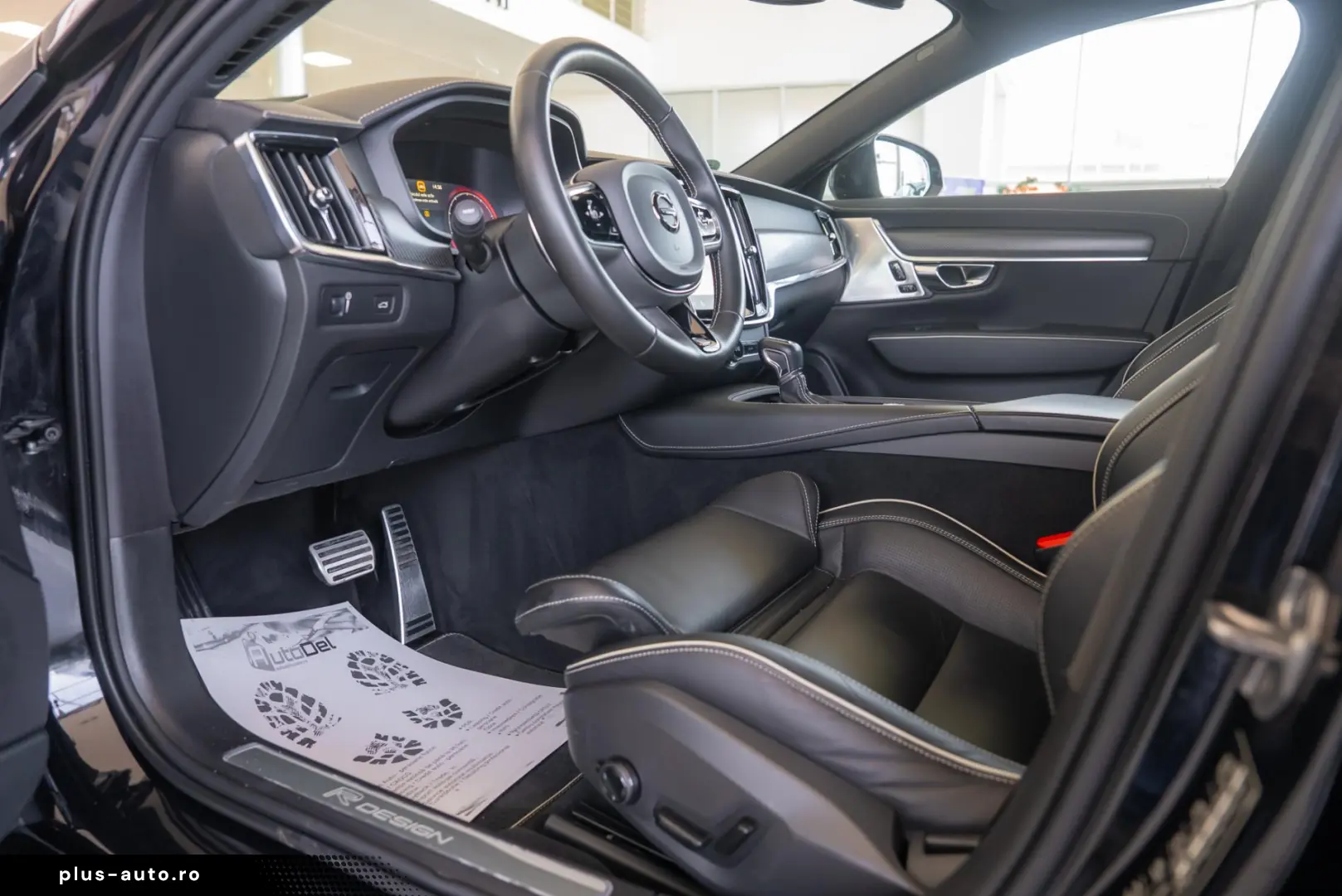 Volvo S90 AWD 2 0 Turbo Geartronic  R Design