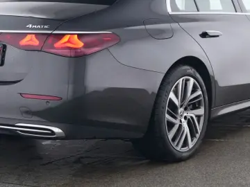 MERCEDES-BENZ E 400 e 4M  Avantgarde AHK Memory Digital 360