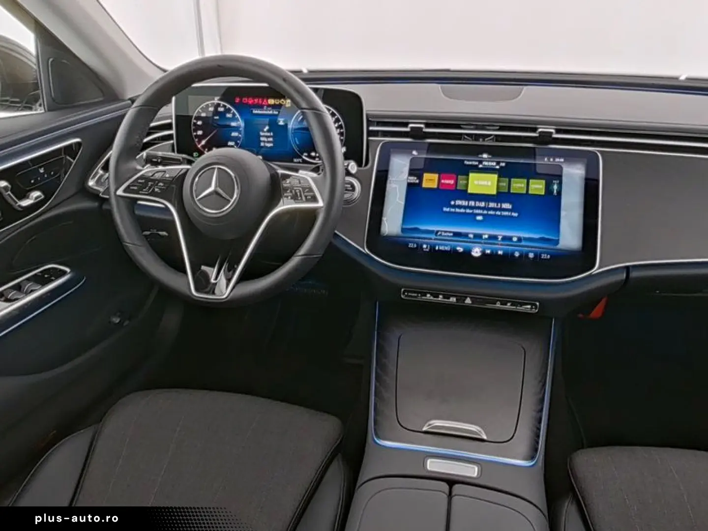 MERCEDES-BENZ E 400 e 4M  Avantgarde AHK Memory Digital 360