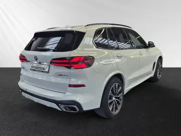 BMW X5 xDrive50e M Sport AHK Pano Autobahnass.