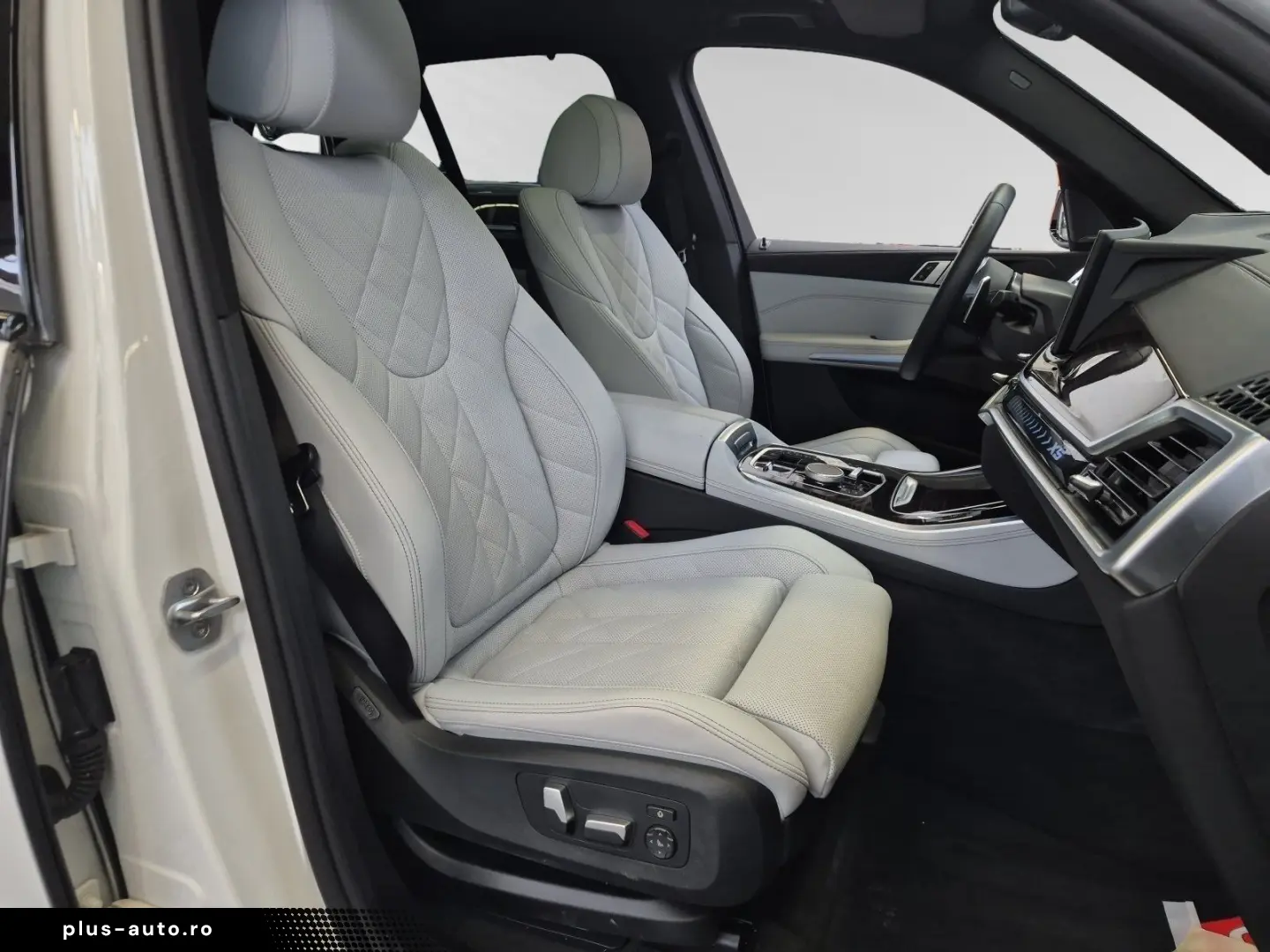 BMW X5 xDrive50e M Sport AHK Pano Autobahnass.