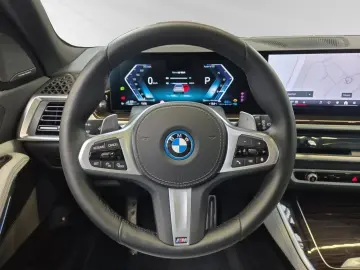 BMW X5 xDrive50e M Sport AHK Pano Autobahnass.