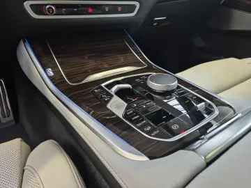 BMW X5 xDrive50e M Sport AHK Pano Autobahnass.