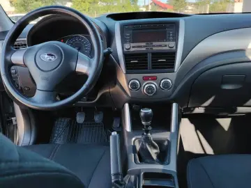 Subaru Forester 2.0 Diesel Trend 30 Jahre 4x4