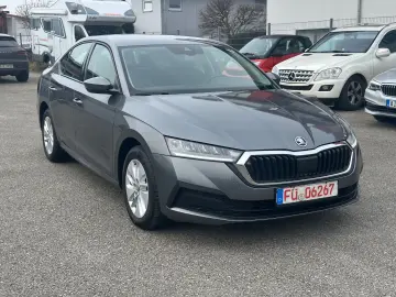 SKODA OCTAVIA LIM. AMBITION DSG VIRTUAL PDC