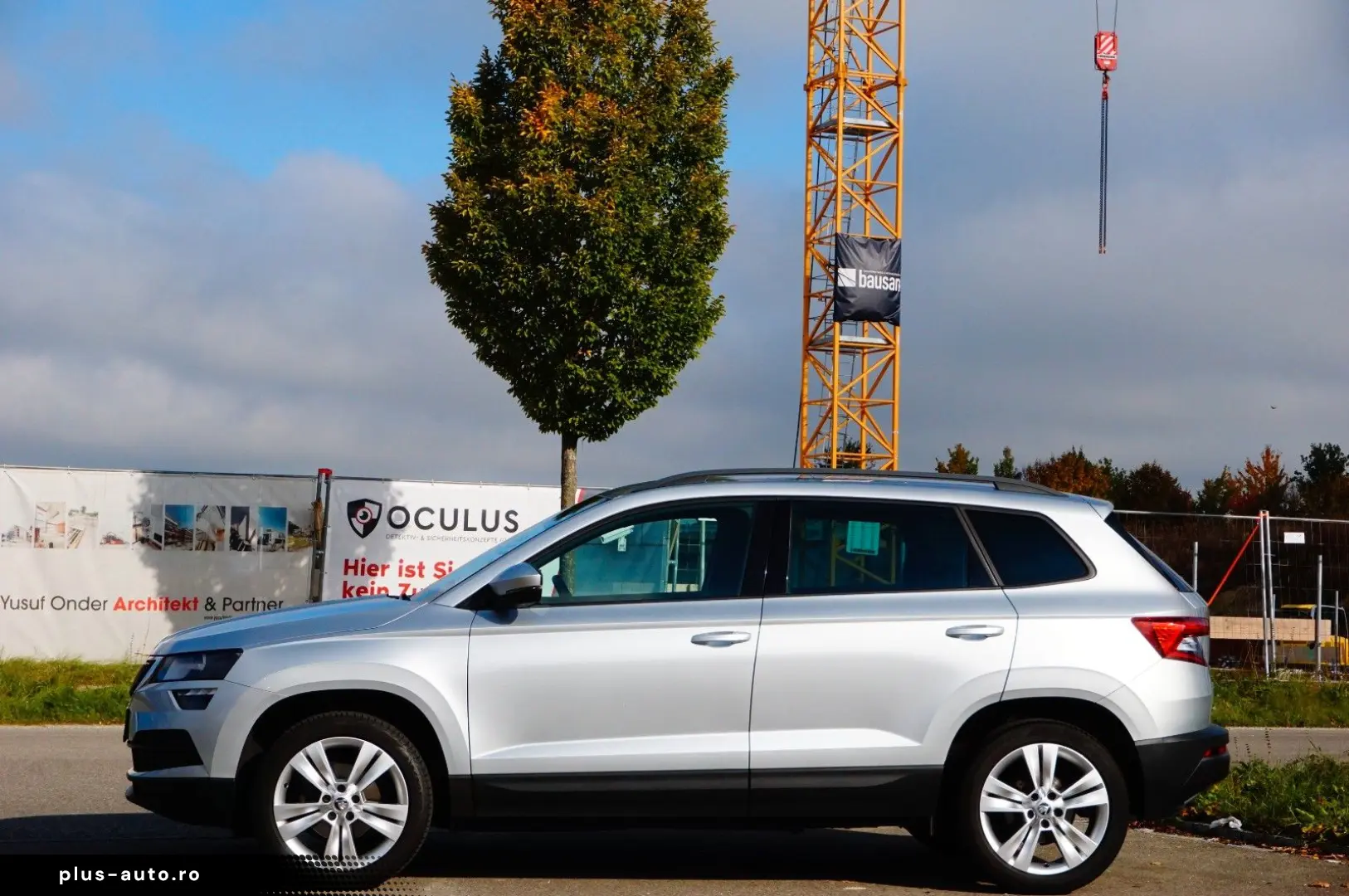 SKODA Karoq Style LED NAVI AHK PDC SHZ