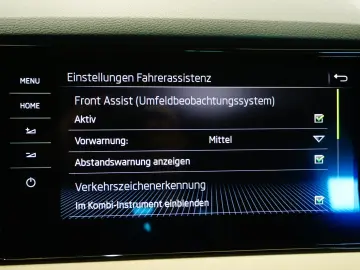 SKODA Karoq Style LED NAVI AHK PDC SHZ