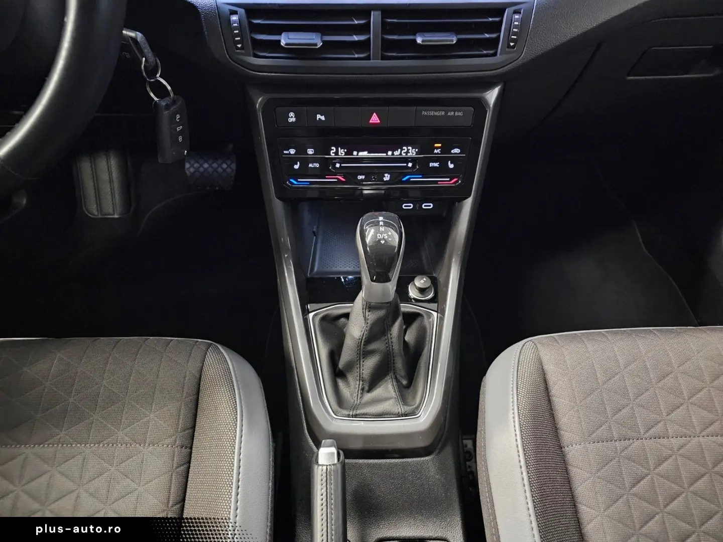 VW T-Cross 1.5 TSI Style   1.Hand Teilleder CarPlay