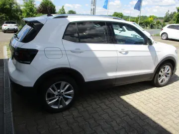 VW T-Cross Style DSG APP Navi KAM LED