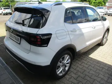 VW T-Cross Style DSG APP Navi KAM LED