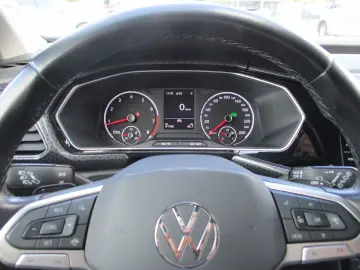 VW T-Cross Style DSG APP Navi KAM LED