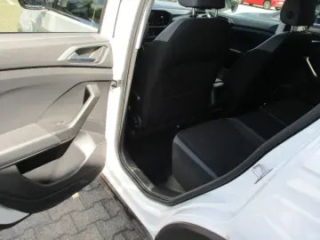 VW T-Cross Style DSG APP Navi KAM LED