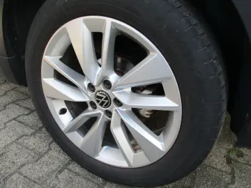 VW T-Cross Style DSG APP Navi KAM LED