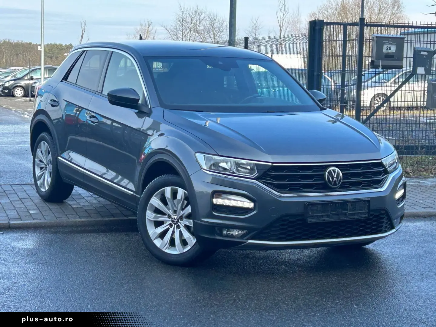 VW T-Roc 1.5 TSI Sport DSG Teilleder Navivorrüstung