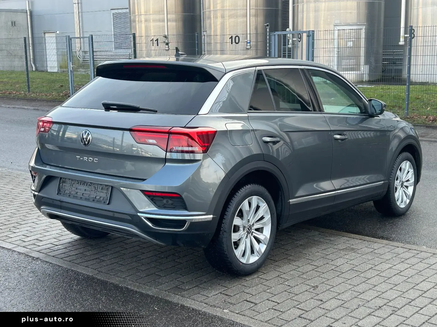 VW T-Roc 1.5 TSI Sport DSG Teilleder Navivorrüstung