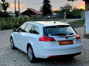 Opel Insignia Sports Tourer 2.0 CDTI Basis