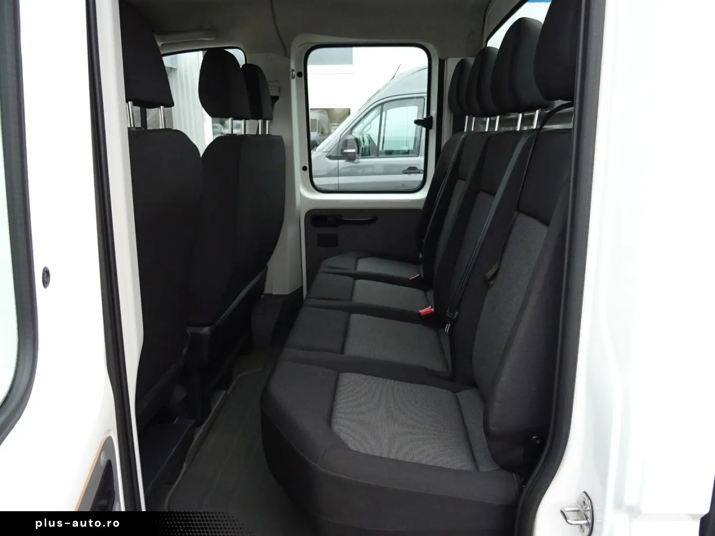 VW Crafter 35 Doka MR AHK 3.500 KG GRA APP GJR