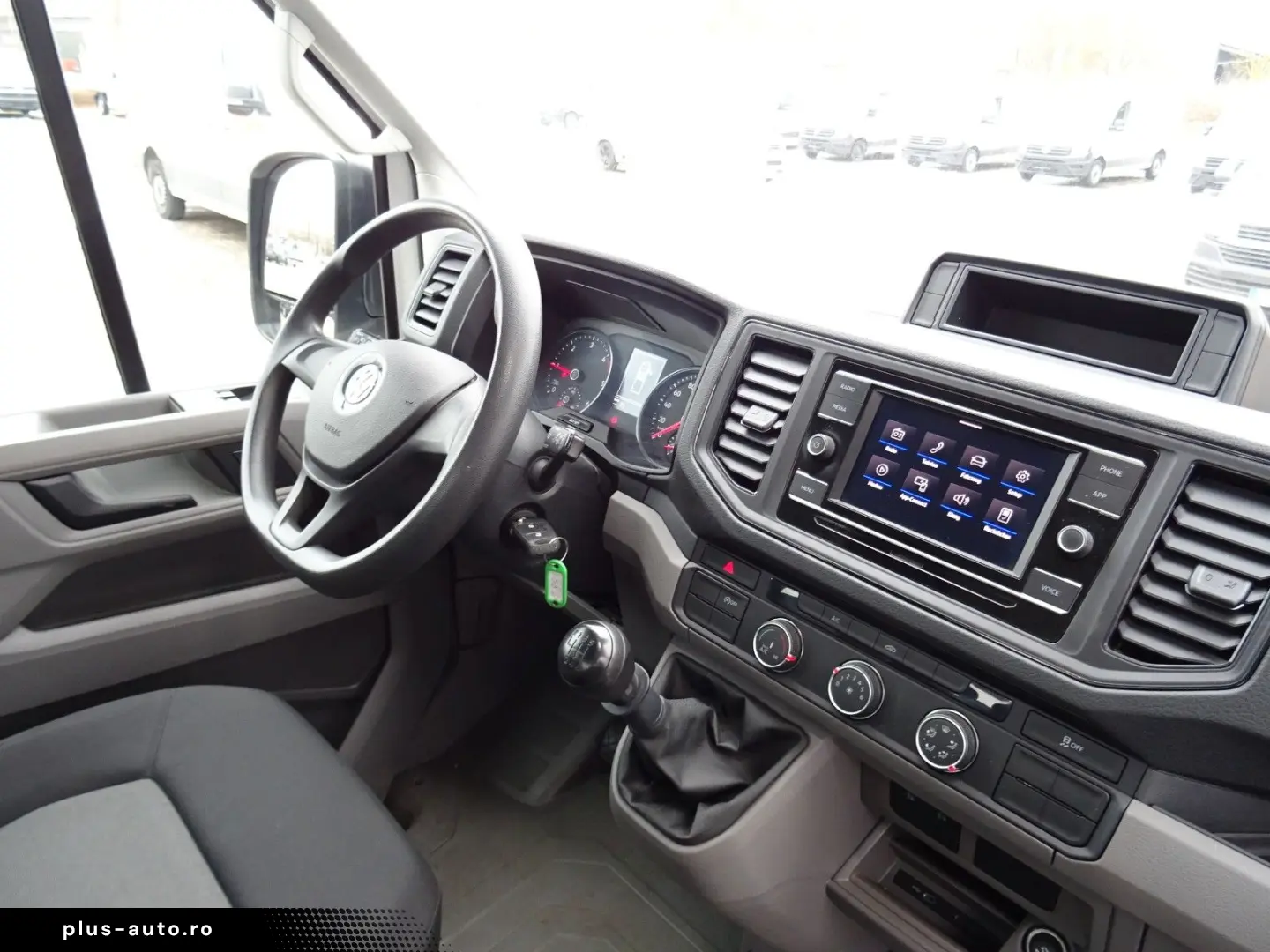 VW Crafter 35 Doka MR AHK 3.500 KG GRA APP GJR