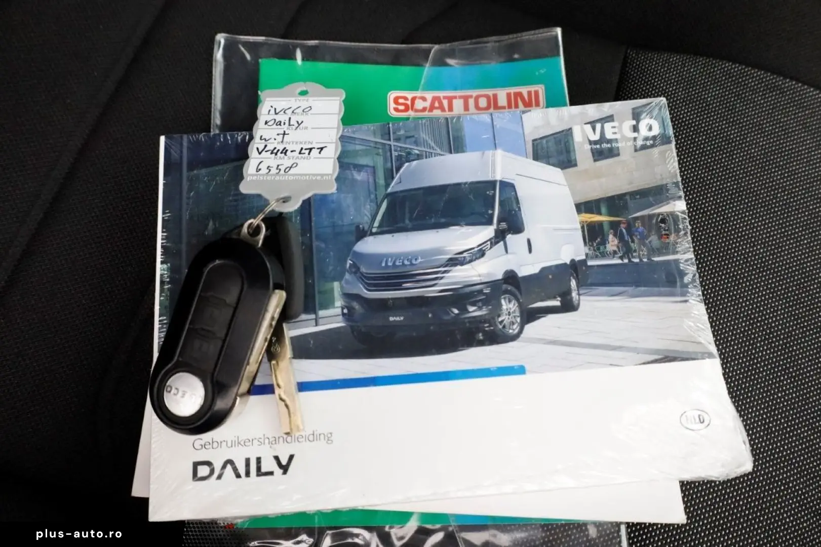 IVECO Daily 35C14 136pk E6 Open Laadbak D.C. Trekhaak