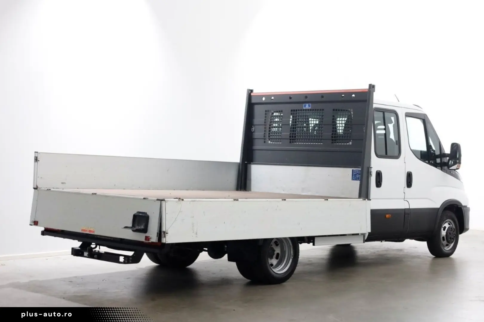 IVECO Daily 35C14 136pk E6 Open Laadbak D.C. Trekhaak