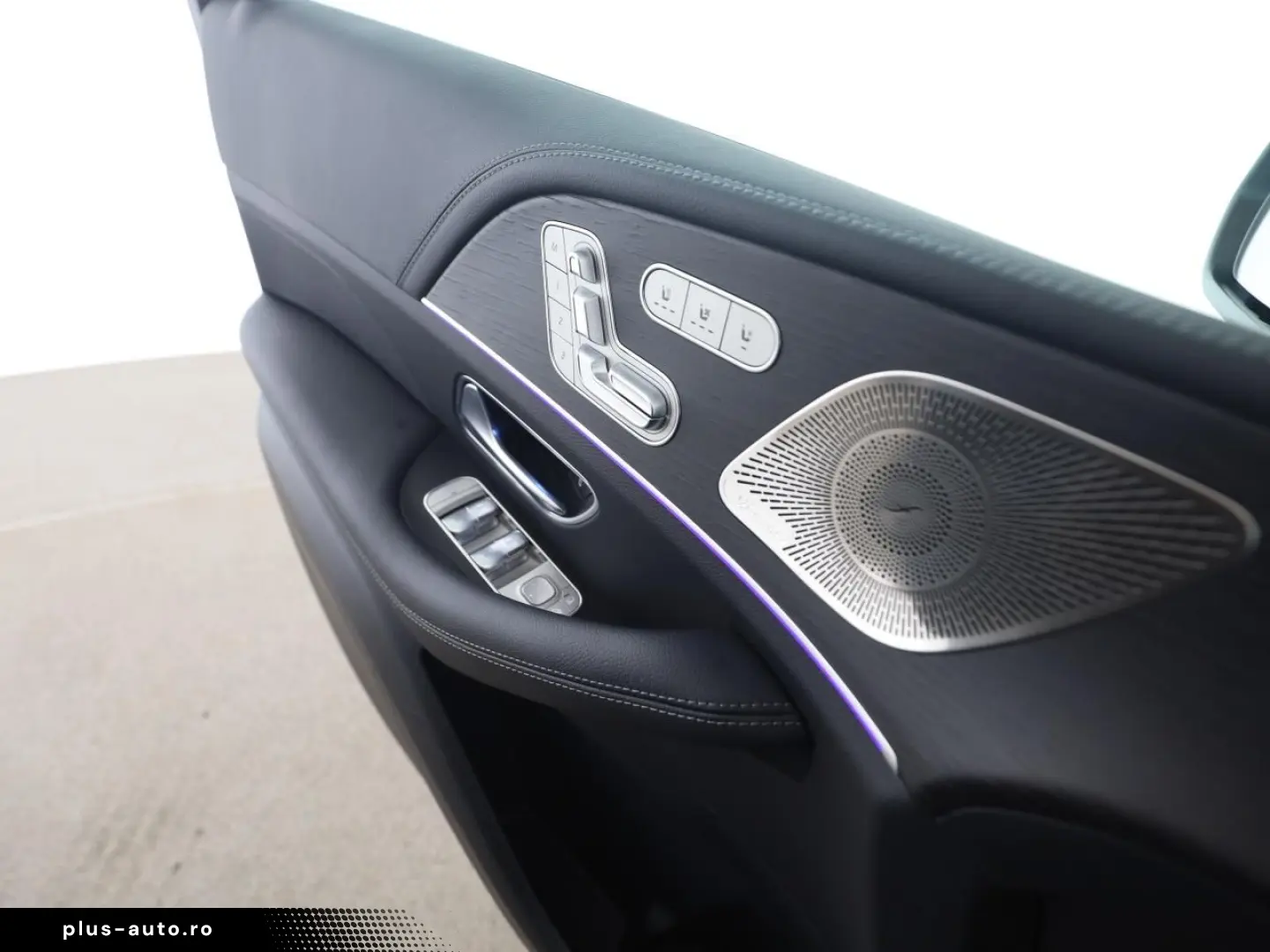 MERCEDES-BENZ GLE 400 e 4M AMG Pano AHK Sitzklima Distronic