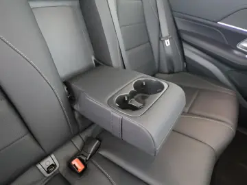 MERCEDES-BENZ GLE 400 e 4M AMG Pano AHK Sitzklima Distronic