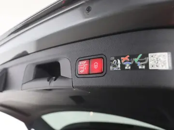 MERCEDES-BENZ GLE 400 e 4M AMG Pano AHK Sitzklima Distronic