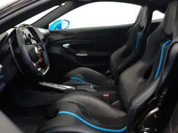 FERRARI F8 Tributo CARBON LIFT RACING SEAT JBL PASS.DISP