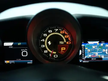 FERRARI F8 Tributo CARBON LIFT RACING SEAT JBL PASS.DISP