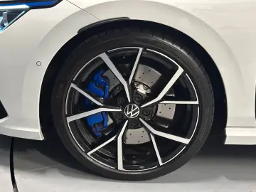 VW Golf R Performance 4Motion  19Zoll DCC IQ.Drive