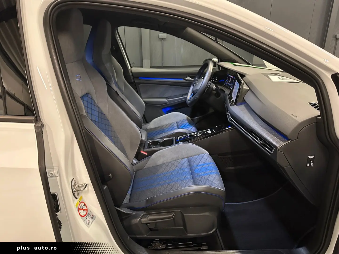 VW Golf R Performance 4Motion  19Zoll DCC IQ.Drive