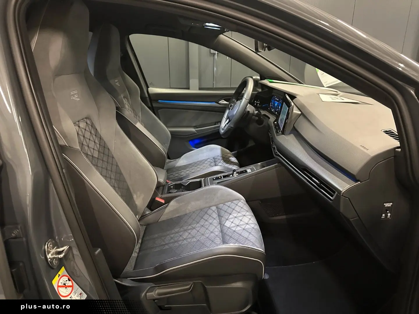 VW Golf Lim. 2.0 TSI DSG R-Line 18Zoll MATRIX KAMER