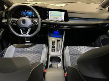 VW Golf Lim. 2.0 TSI DSG R-Line 18Zoll MATRIX KAMER