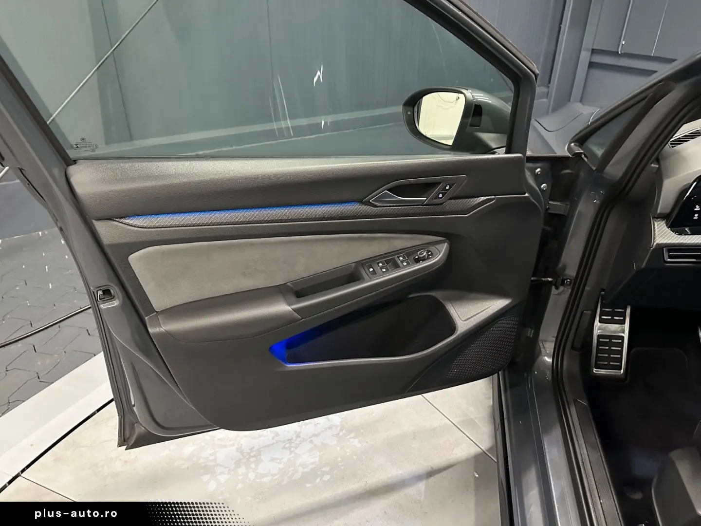 VW Golf Lim. 2.0 TSI DSG R-Line 18Zoll MATRIX KAMER