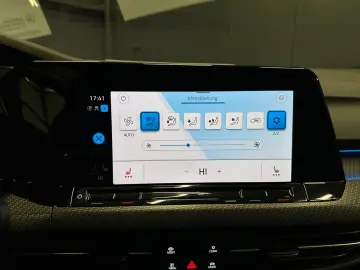 VW Golf Lim. 2.0 TSI DSG R-Line 18Zoll MATRIX KAMER