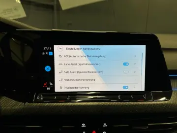 VW Golf Lim. 2.0 TSI DSG R-Line 18Zoll MATRIX KAMER