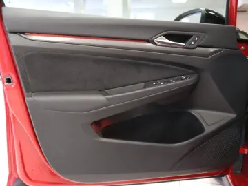 VW Golf VIII GTI Clubsp.  Akrapovic DCC Pano Kamera