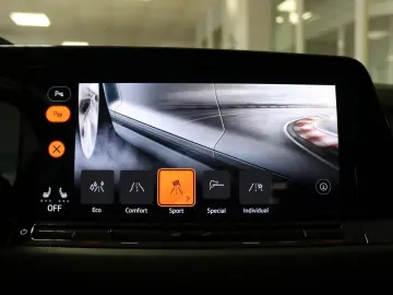 VW Golf VIII GTI Clubsp.  Akrapovic DCC Pano Kamera