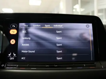 VW Golf VIII GTI Clubsp.  Akrapovic DCC Pano Kamera