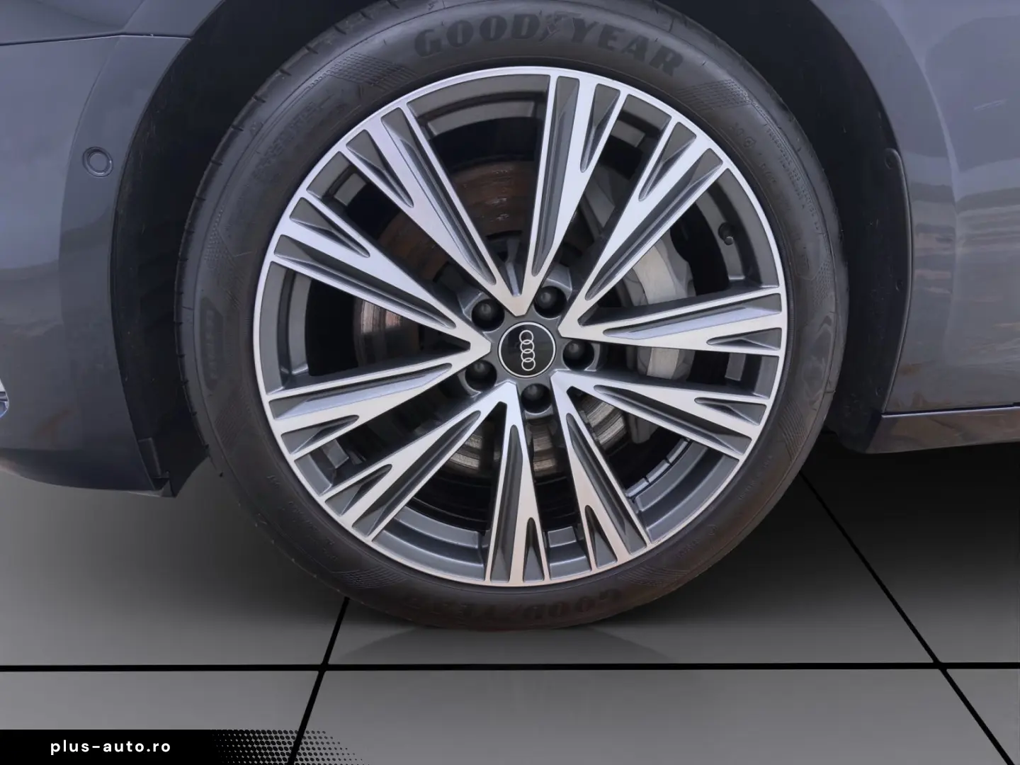 AUDI A6 Avant 50 TFSIe Q ADVANCED AHK HD-MATRIX NAVI