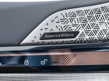 BMW 550e xDrive Limousine M Sport Pro AHK Pano DA Pr