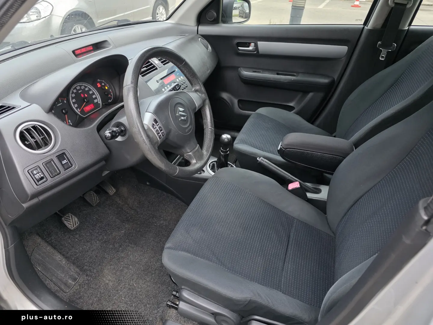 Inmatriculat Ro  Rate fixe