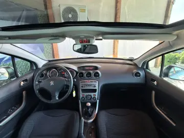 Peugeot 308 Gen-I-2007-2013