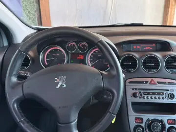 Peugeot 308 Gen-I-2007-2013