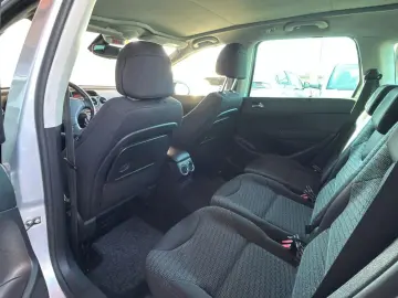 Peugeot 308 Gen-I-2007-2013